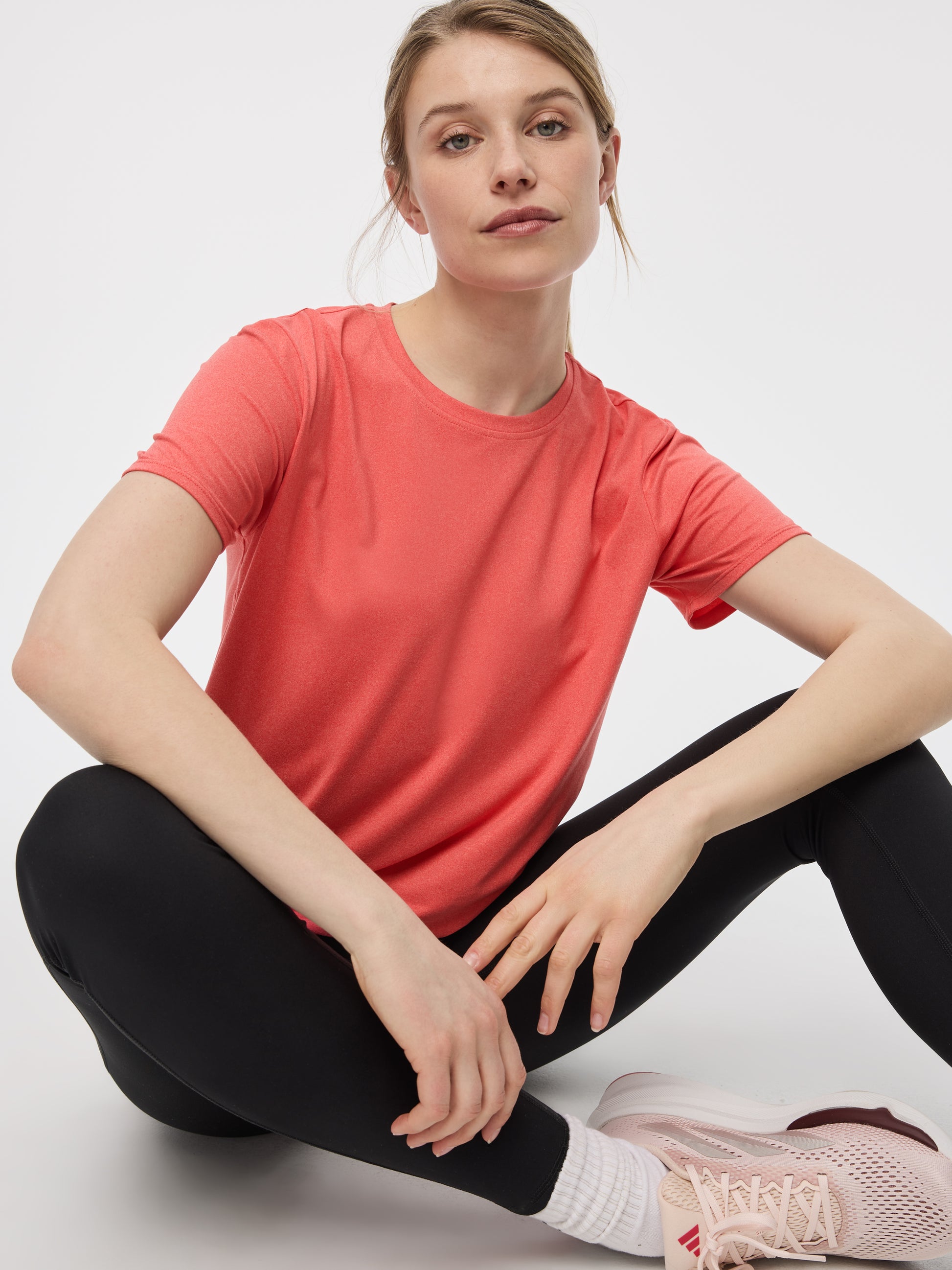 Crew-Neck T-Shirt - DRY-LUX (R) Hyba Essentials