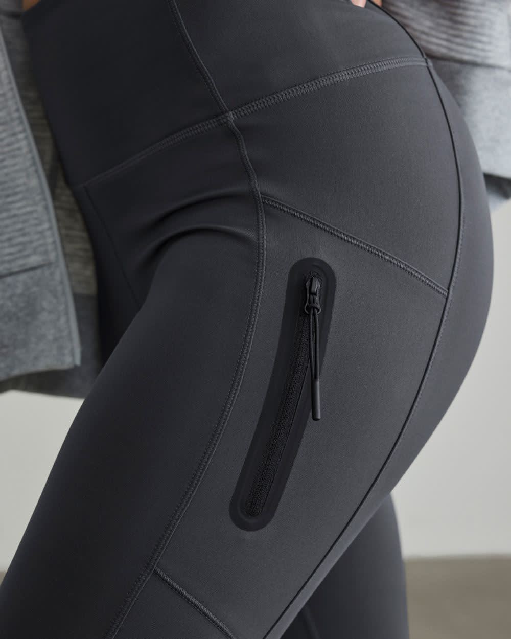 Super High-Rise Legging with Sealed Pocket - Hyba