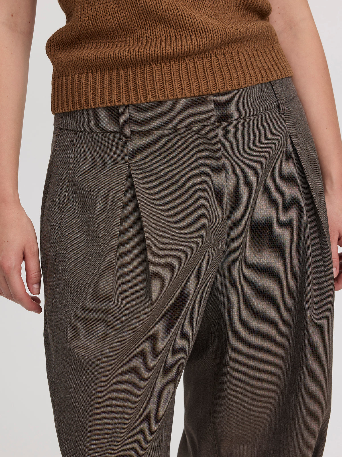 Mid-Rise Barrel Pants - The Timeless - Curvy Fit