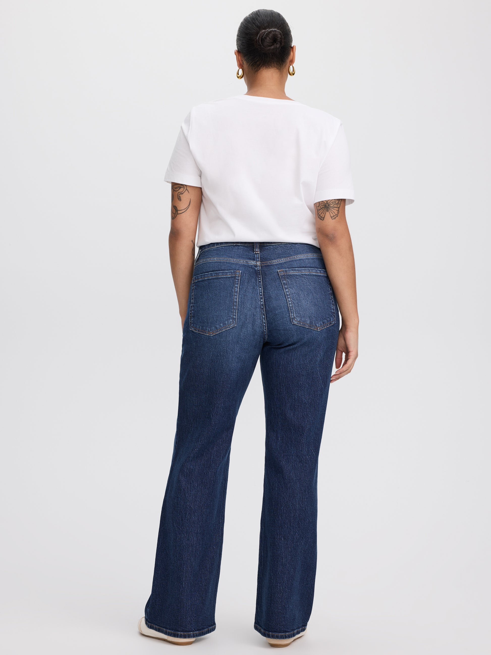 Flare-Leg Mid-Rise Jean - Curvy Fit