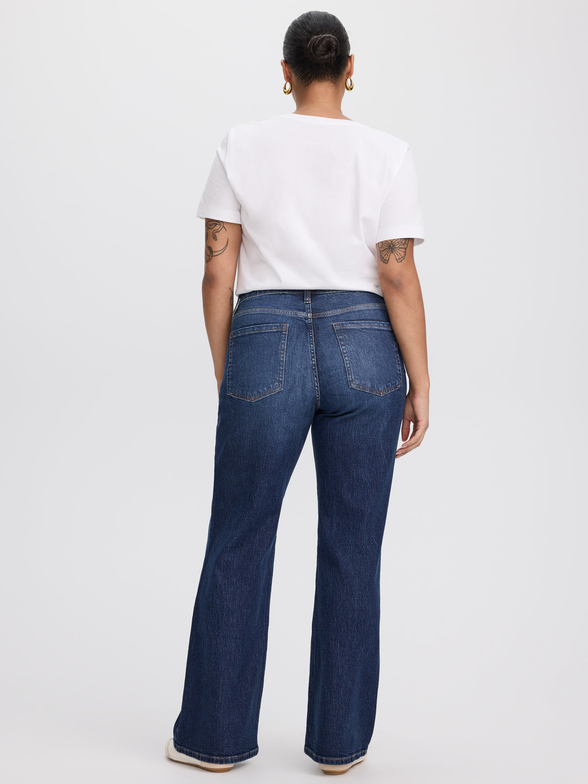 Flare-Leg Mid-Rise Jean - Curvy Fit