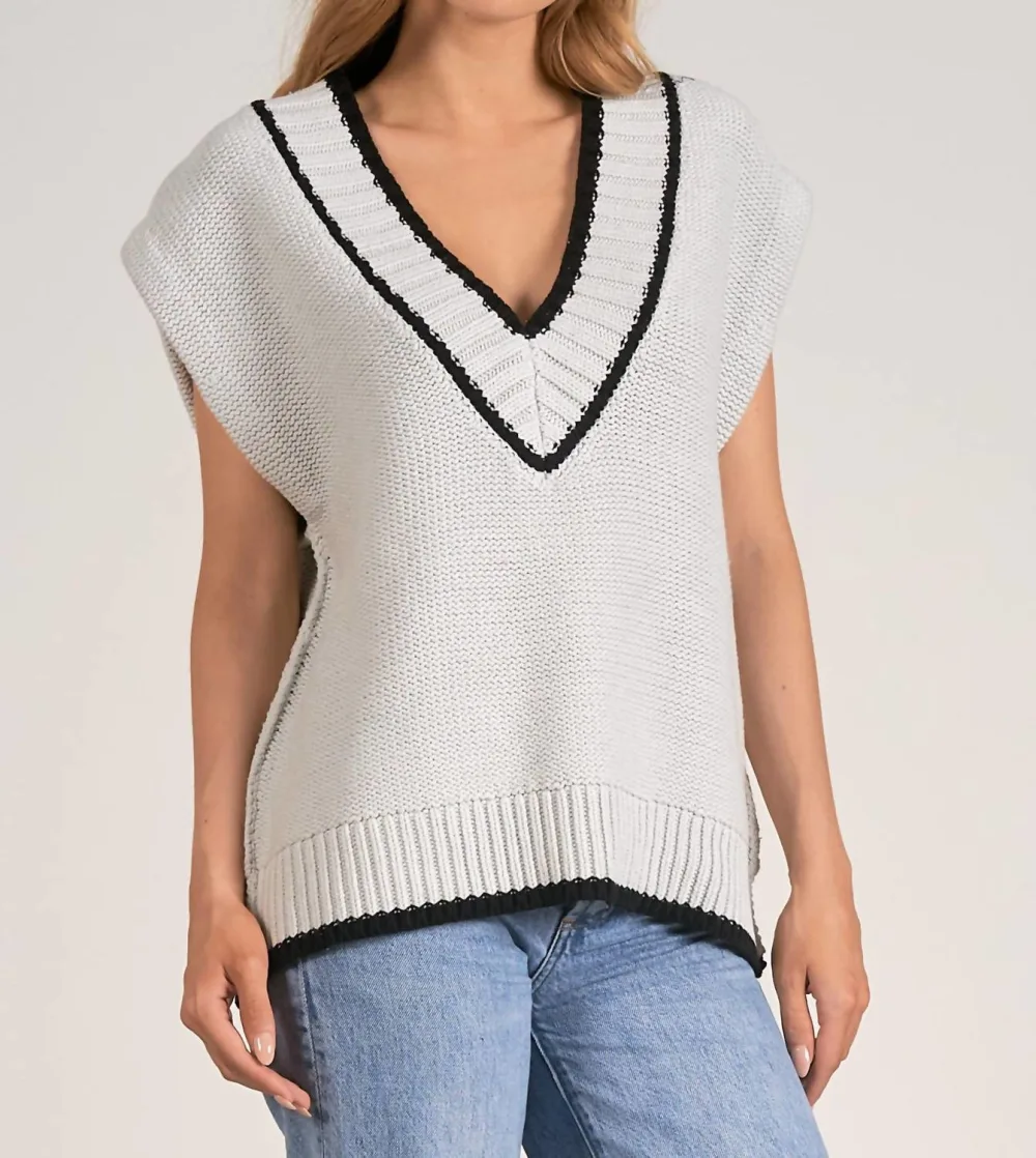 ELAN - Brenda Sleeveless Sweater