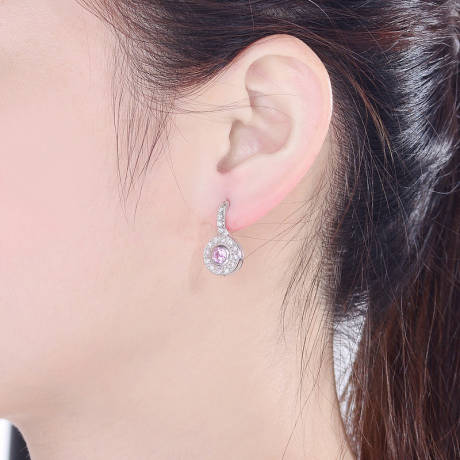 Boucles d'oreilles pendantes rondes plaquées or blanc avec zircons cubiques roses
