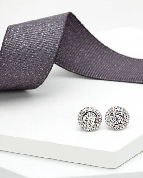 Dainty Halo Stud Earrings with Sparkling Crystals - callura