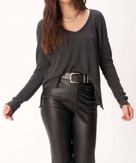 PROJECT SOCIAL T - Mae Textured Relaxed V-Neck Long Sleeve