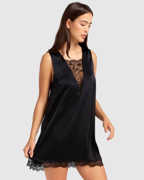 Belle & Bloom After Party Lace Mini Dress
