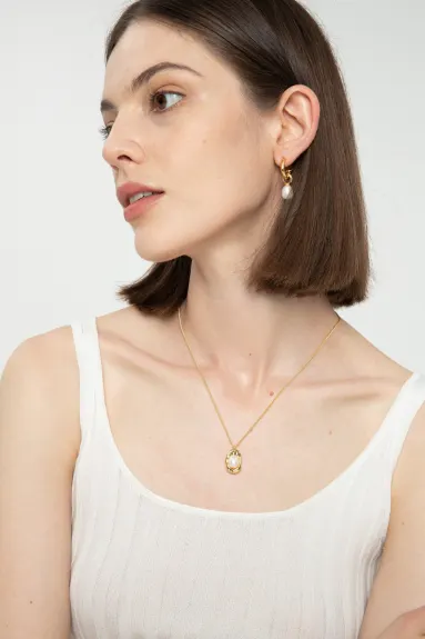 Classicharms-Gold Molten Pearl Pendant Necklace