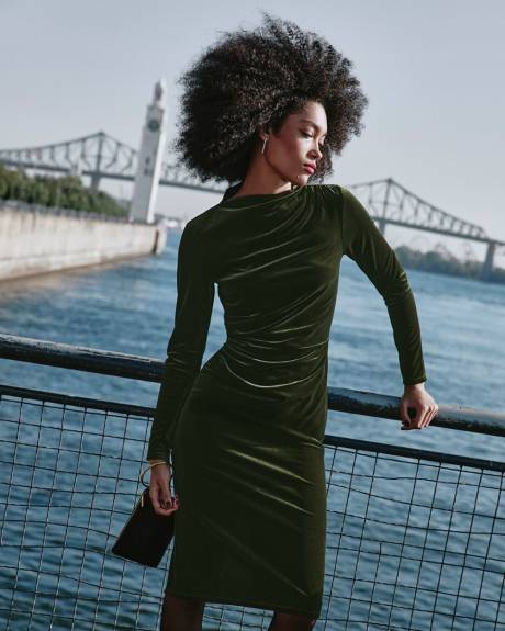 Long-Sleeve Midi Bodycon Velvet Dress