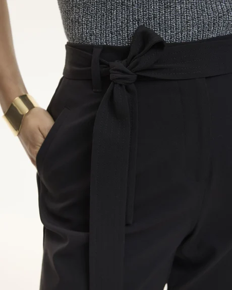 Pantalon à jambe fuselée et taille haute avec ceinture - L'Intemporelle - Petite
