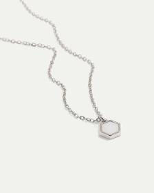 Collier court avec pendentif coquillage hexagonal