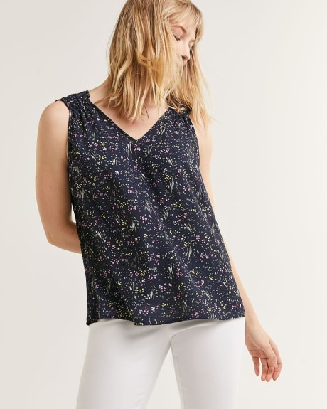 Sleeveless V-Neck Printed Blouse with Ruching Details