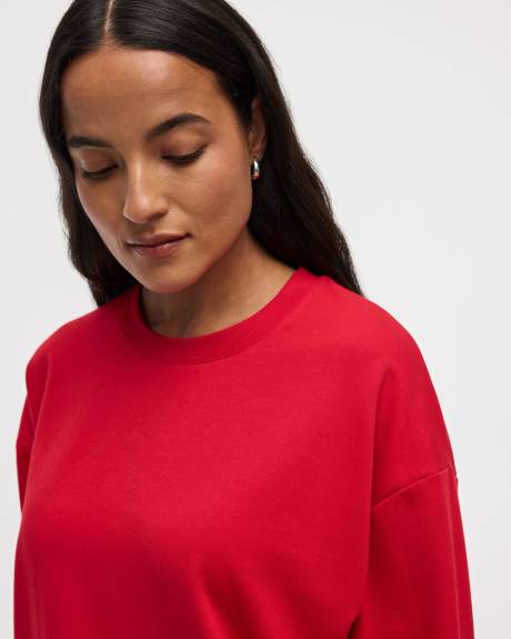 Long-Sleeve Crew-Neck Sweatshirt - R Essentials