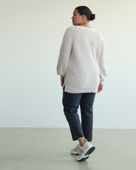 Long-Ballon-Sleeve Pullover with Lace-Up V Neckline