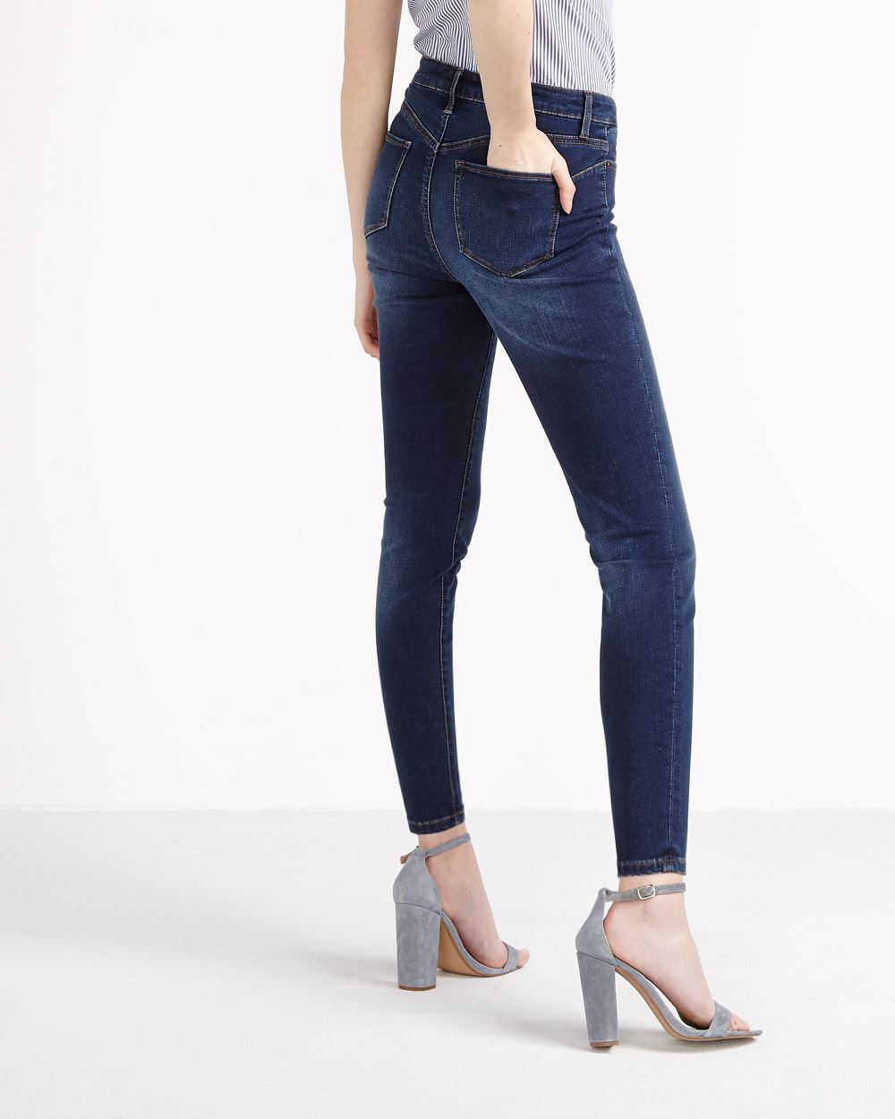 reitmans sculpting jeans