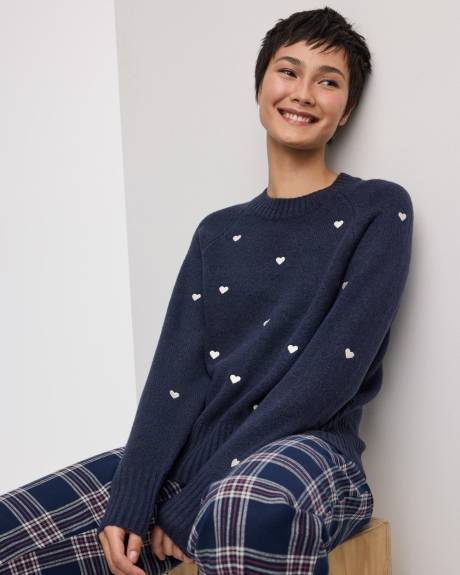 Pull à manches longues et col rond avec coeurs