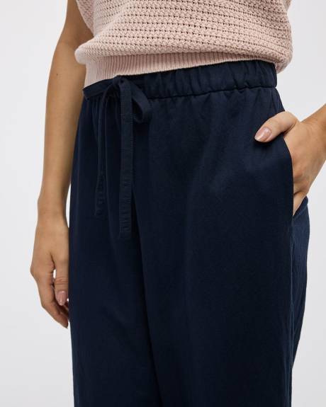 Wide-Leg Cropped Piqu&eacute; Pant - Petite