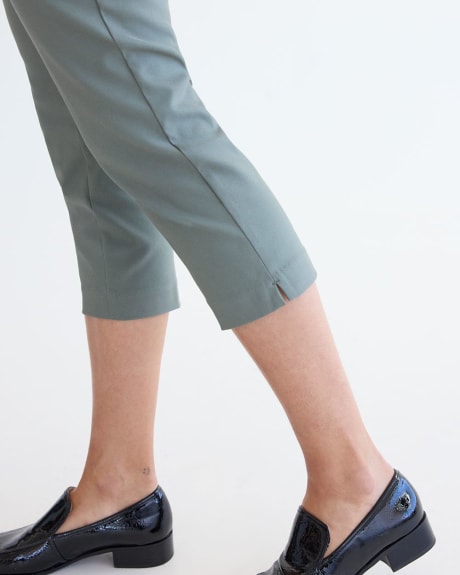 Slim-Leg High-Rise Capri Pants - The Iconic (R)