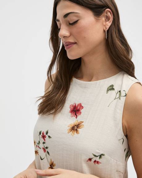 Sleeveless Shift Dress