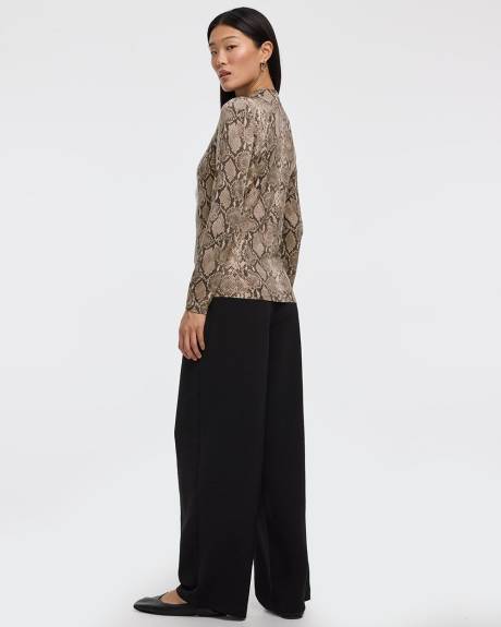 Haut &agrave; manches longues et col montant