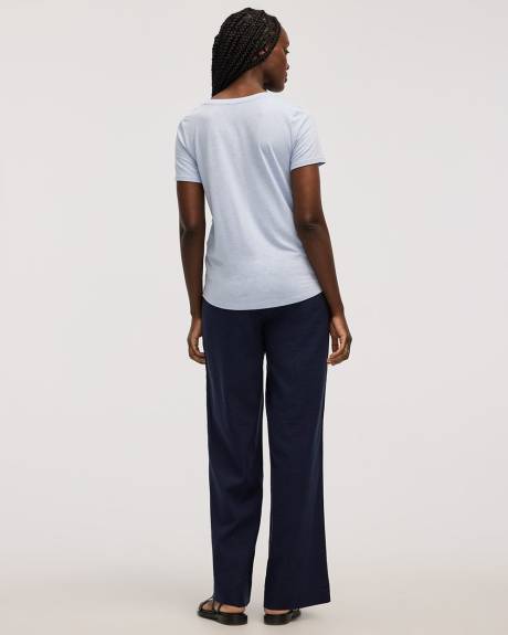 T-shirt à col V - R Essentials