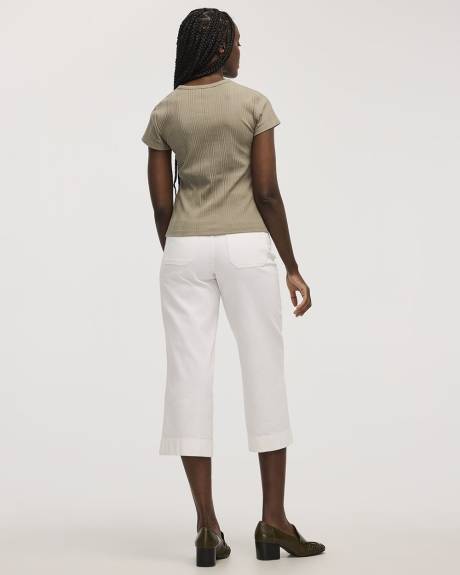 T-shirt ajusté et côtelé à col rond