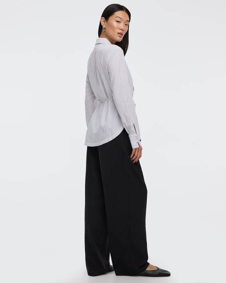 Chemise en popeline rayée à manches longues avec ceinture à nouer