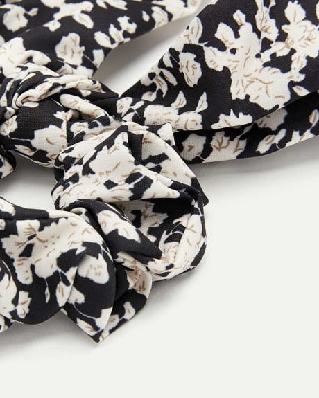 Floral Scrunchies with Ties