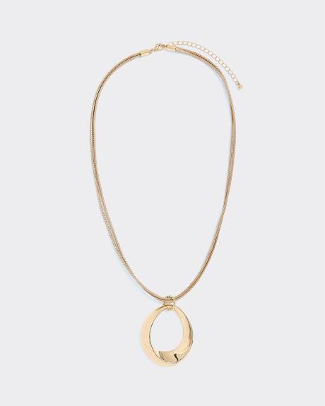 Pendentif en pierre sur collier court en corde