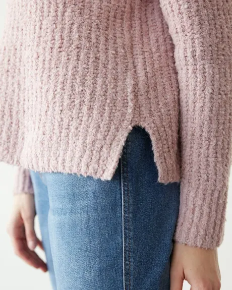 Long-Sleeve Loose Turtleneck Bouclé Sweater