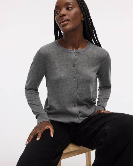 Crew-Neck Cardigan - R Essentials