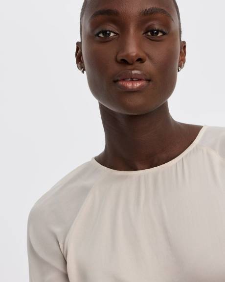 Blouse bimatière à manches courtes et col rond