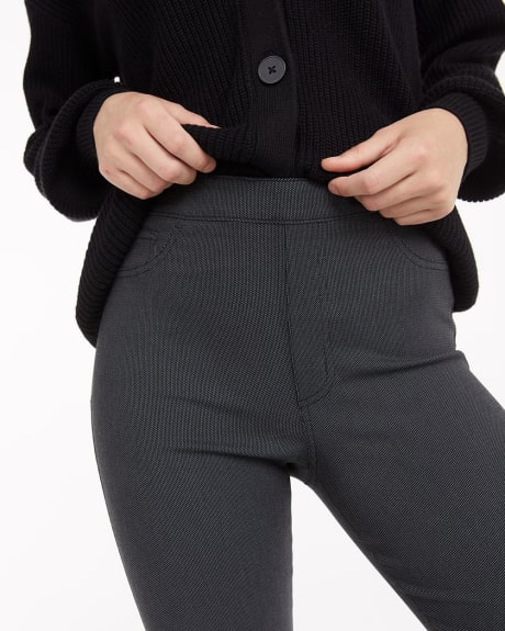 Textured Legging with Pockets, The Iconic