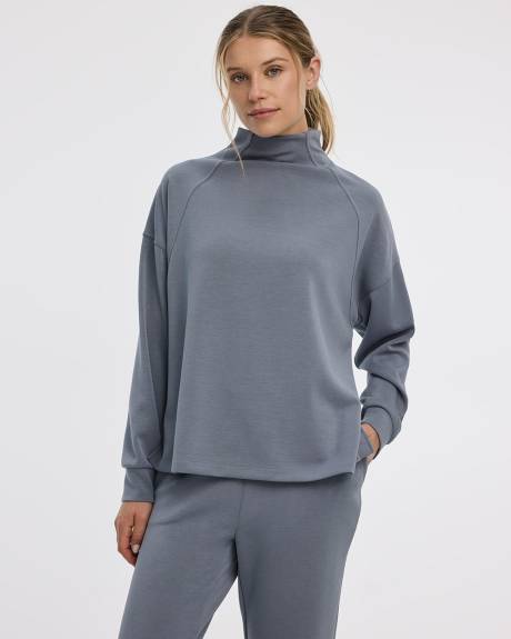 Long-Sleeve Mock-Neck Pullover - Hyba