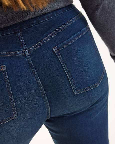 Straight-Leg Mid-Rise Jean - The Comfort - Tall