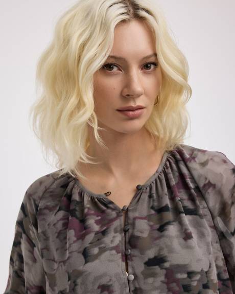 Blouse à manches longues et col fendu