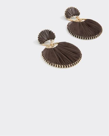 Boucles d'oreilles en raphia avec pendentifs