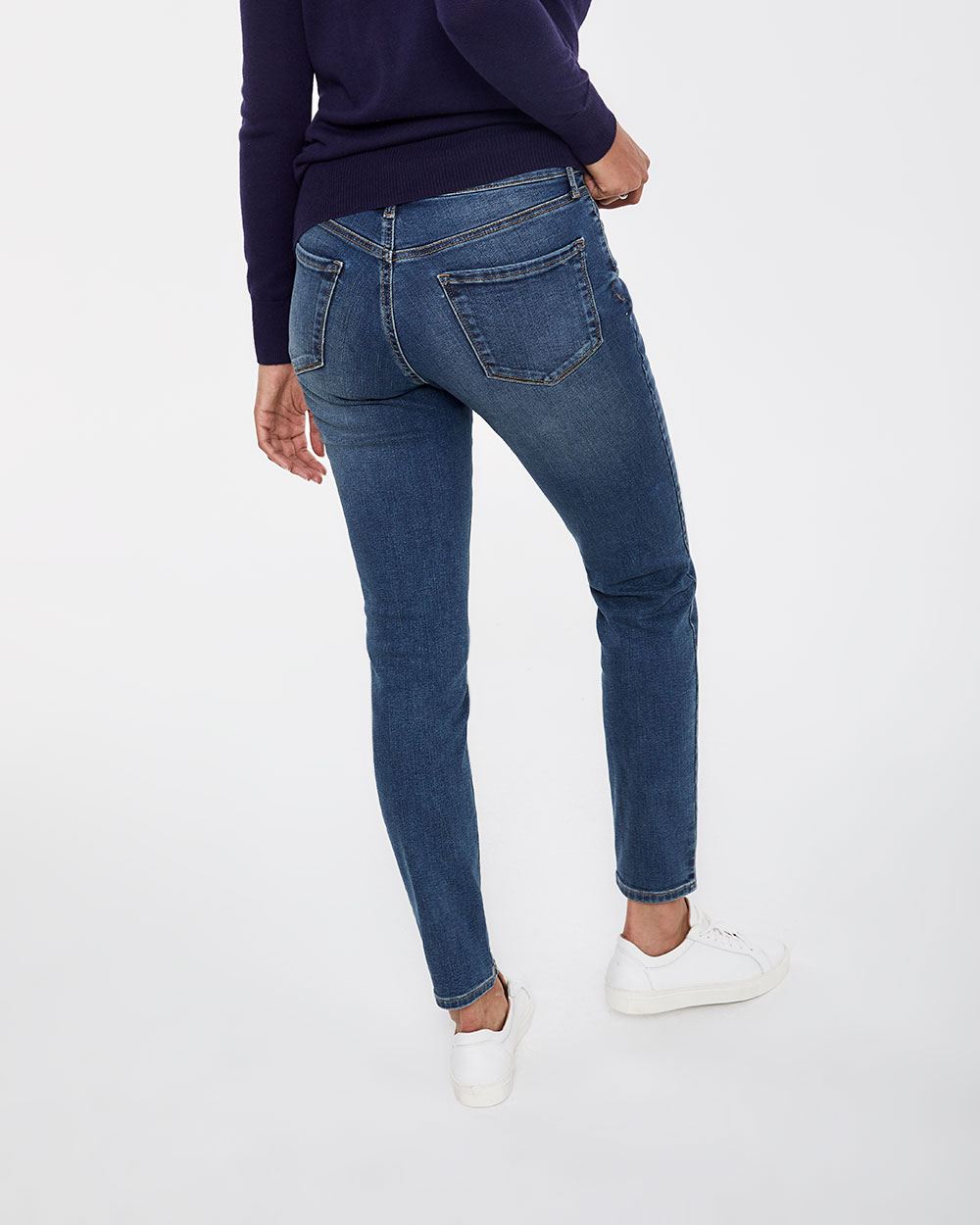 The Petite Insider Rip Medium Wash Skinny Jeans | Petite | Reitmans