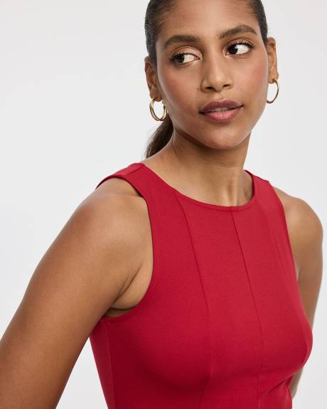 Haut péplum sans manches à col bateau