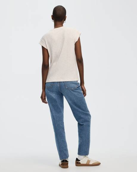 T-shirt &agrave; manches tr&egrave;s courtes et col rond