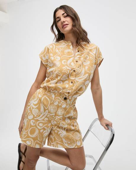 Shorts with Elastic Waistband