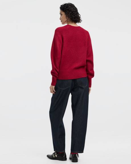 Pull &agrave; manches longues et col rond avec coeur brod&eacute;