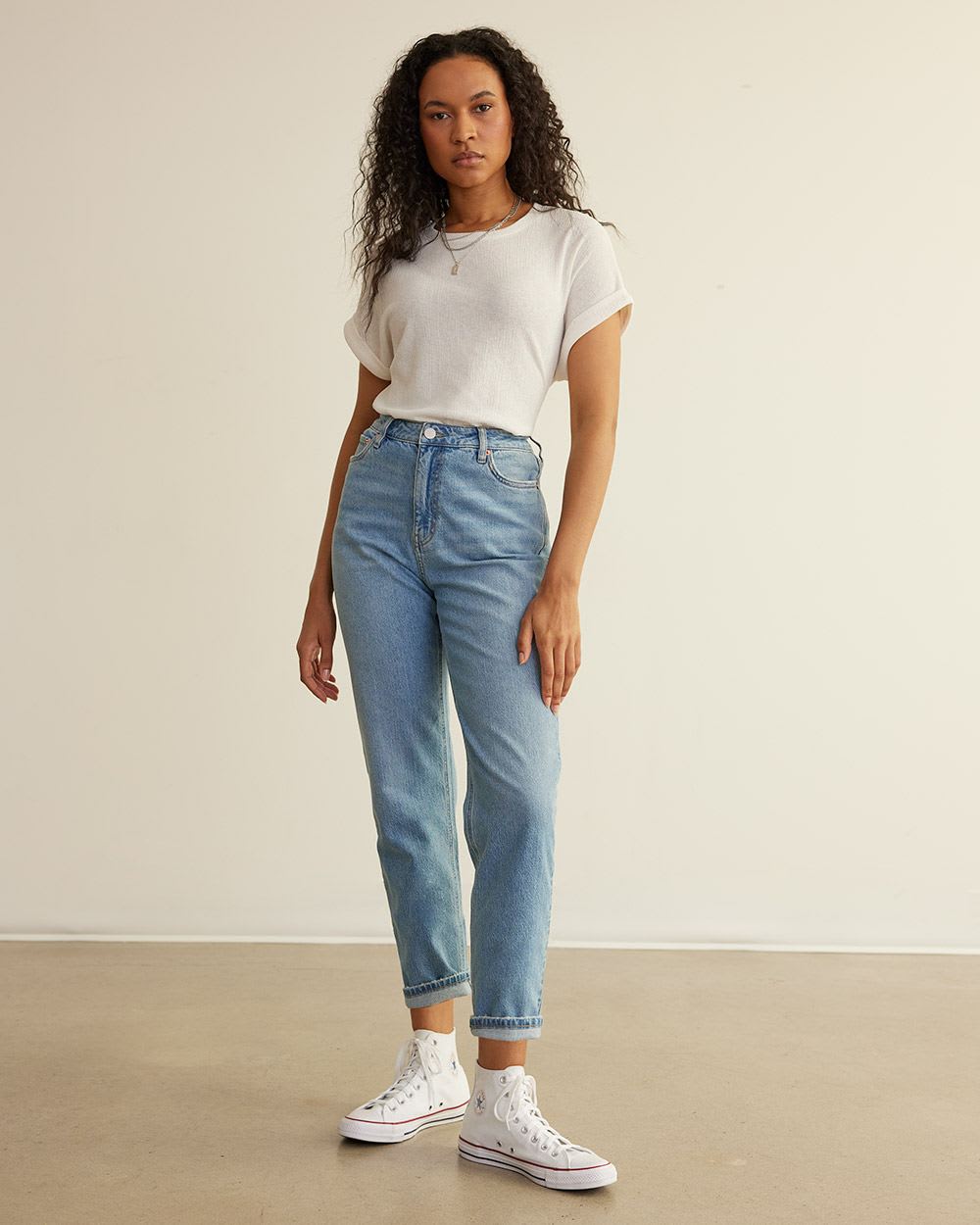 high waisted tapered leg mom jeans