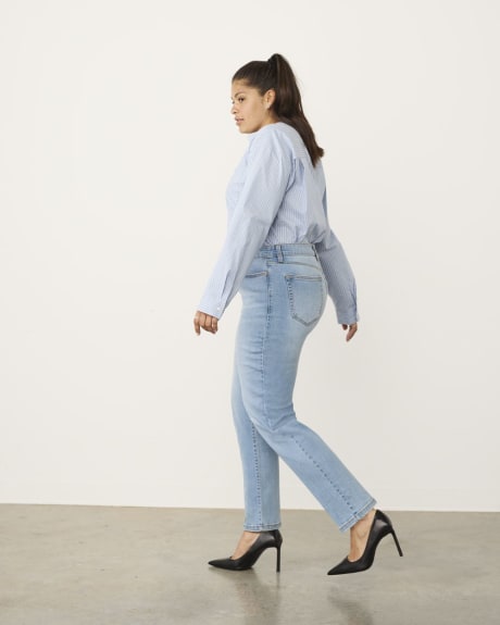 Super High-Rise Light Wash Ankle Jean with Straight Leg