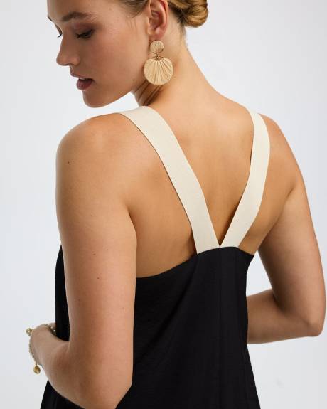 Robe maxi sans manches &agrave; bretelles contrast&eacute;es