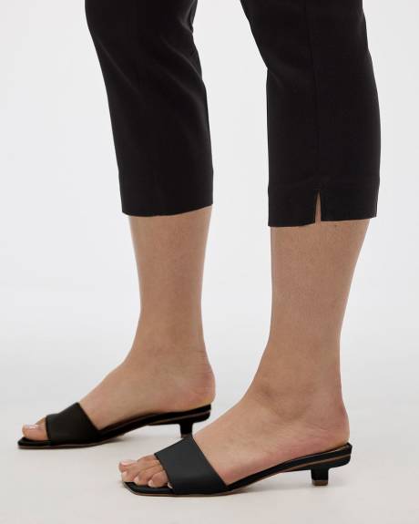 Pantalon capri à jambe étroite et taille haute - L'Iconique (MD)