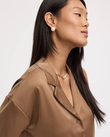 Chemise satinée à manches courtes