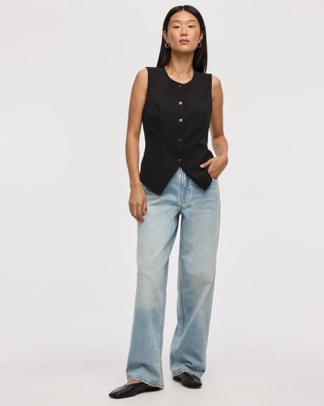 Wide-Leg Mid-Rise Baggy Jean