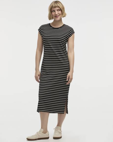 Striped Extended-Sleeve Crew-Neck Midi Dress