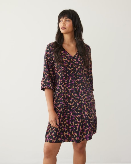 Buttoned-Down Shift Dress with 3/4 Raglan Sleeves