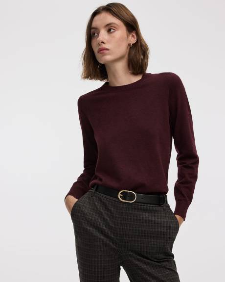 Long-Sleeve Pullover - R Essentials